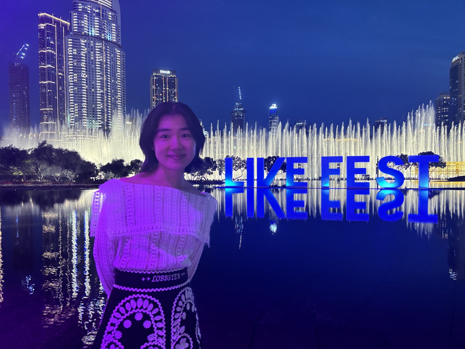 2025 年,Daisy Wang 在迪拜参加 TikTok LIVE 活动